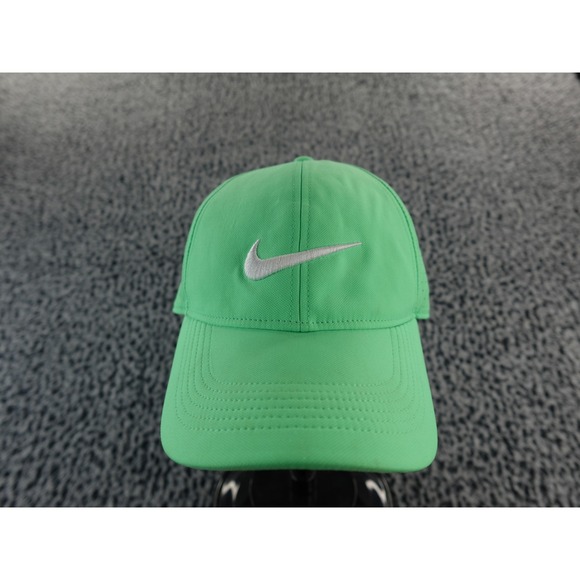 nikebetterworld golf hat